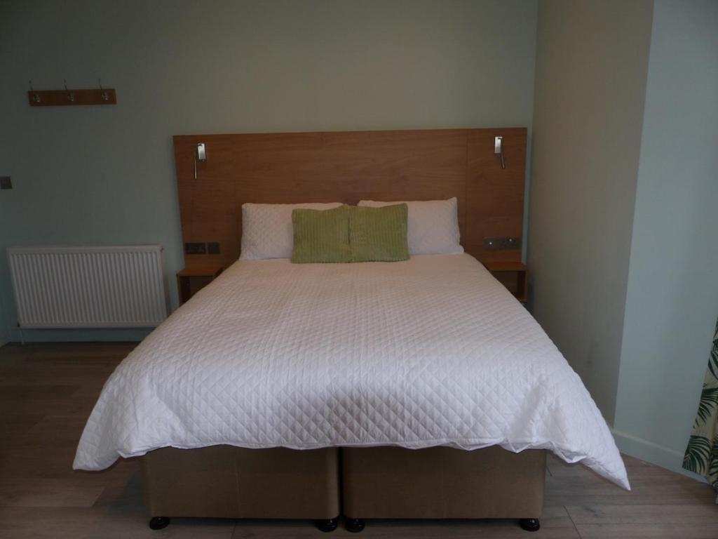 Hamilton Court Hotel Hoole Chester Eksteriør billede